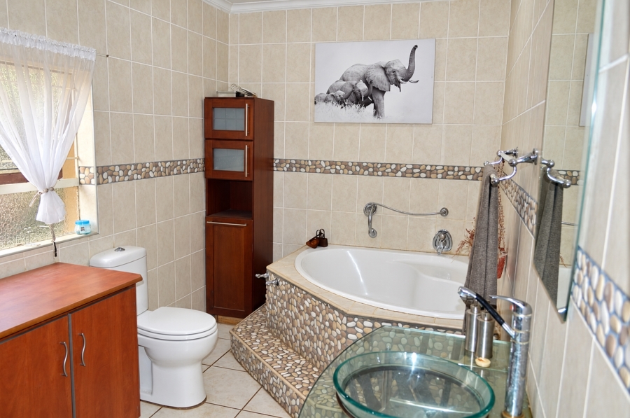 3 Bedroom Property for Sale in Meiringspark Ext 4 North West